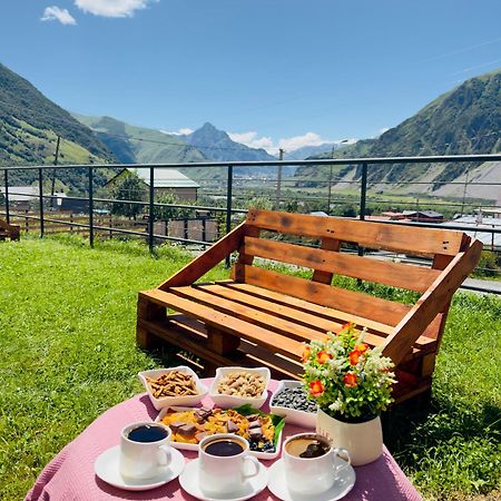 Chalet Kazbegi Otel Dış mekan fotoğraf
