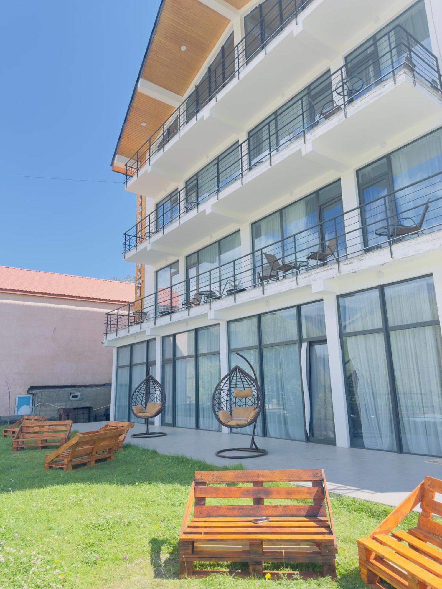 Chalet Kazbegi Otel Dış mekan fotoğraf